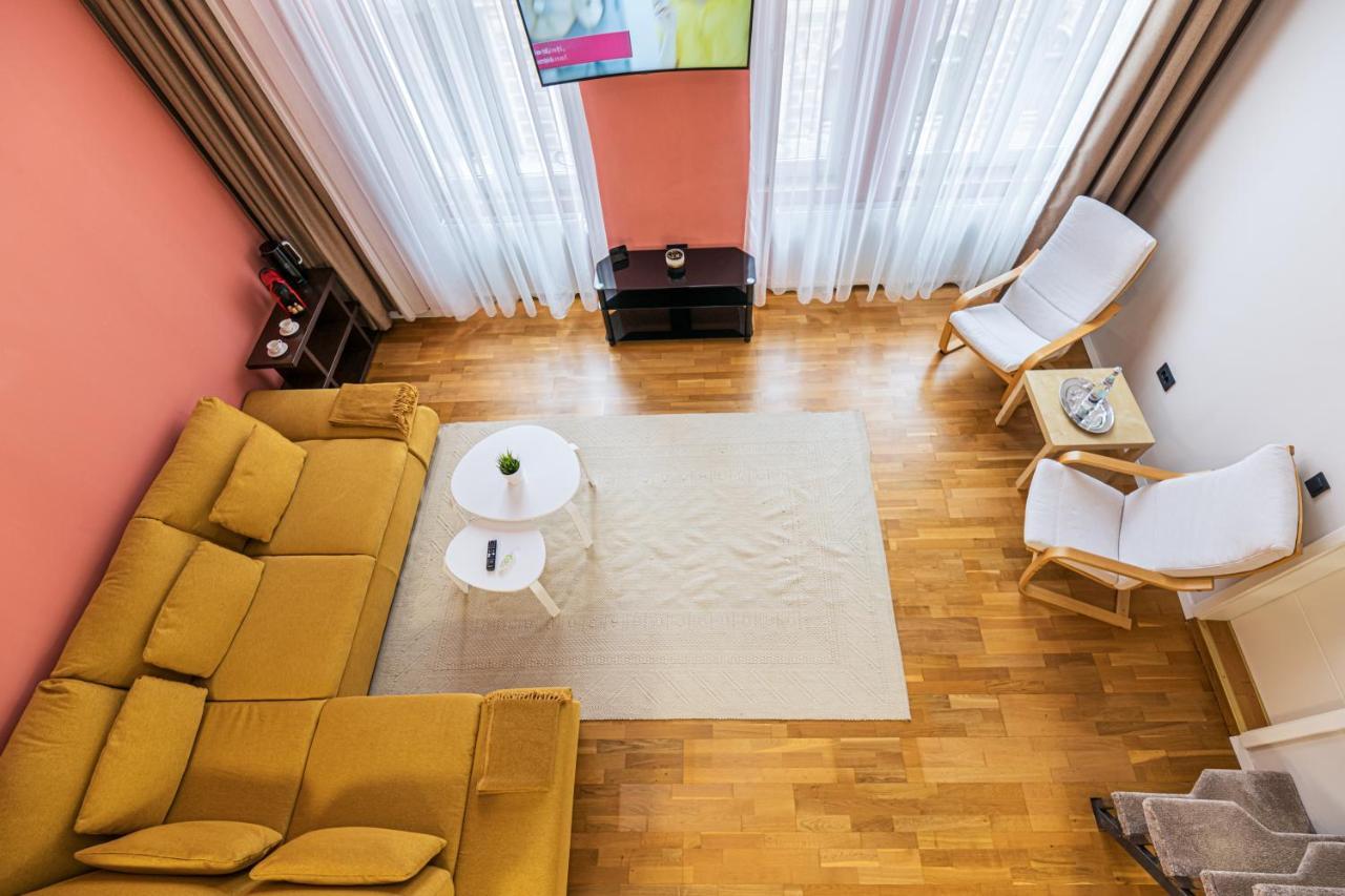 Appartamento Palazzo Brașov Esterno foto